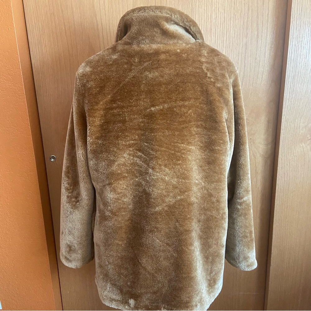 Wild Fable Faux Fur Coat - Picture 6 of 11